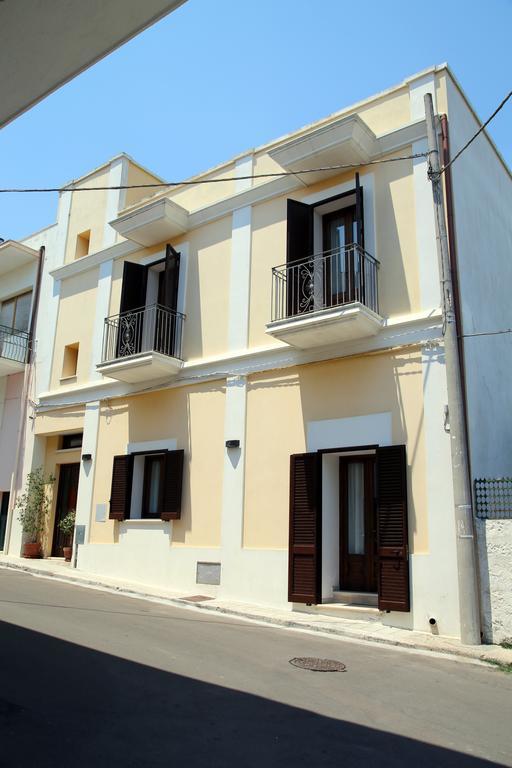 B&B Borgosolare Specchia Exterior foto
